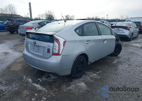 2014 Toyota Prius Two z USA, uszkodzony, nr VIN JTDKN3DU4E0357133